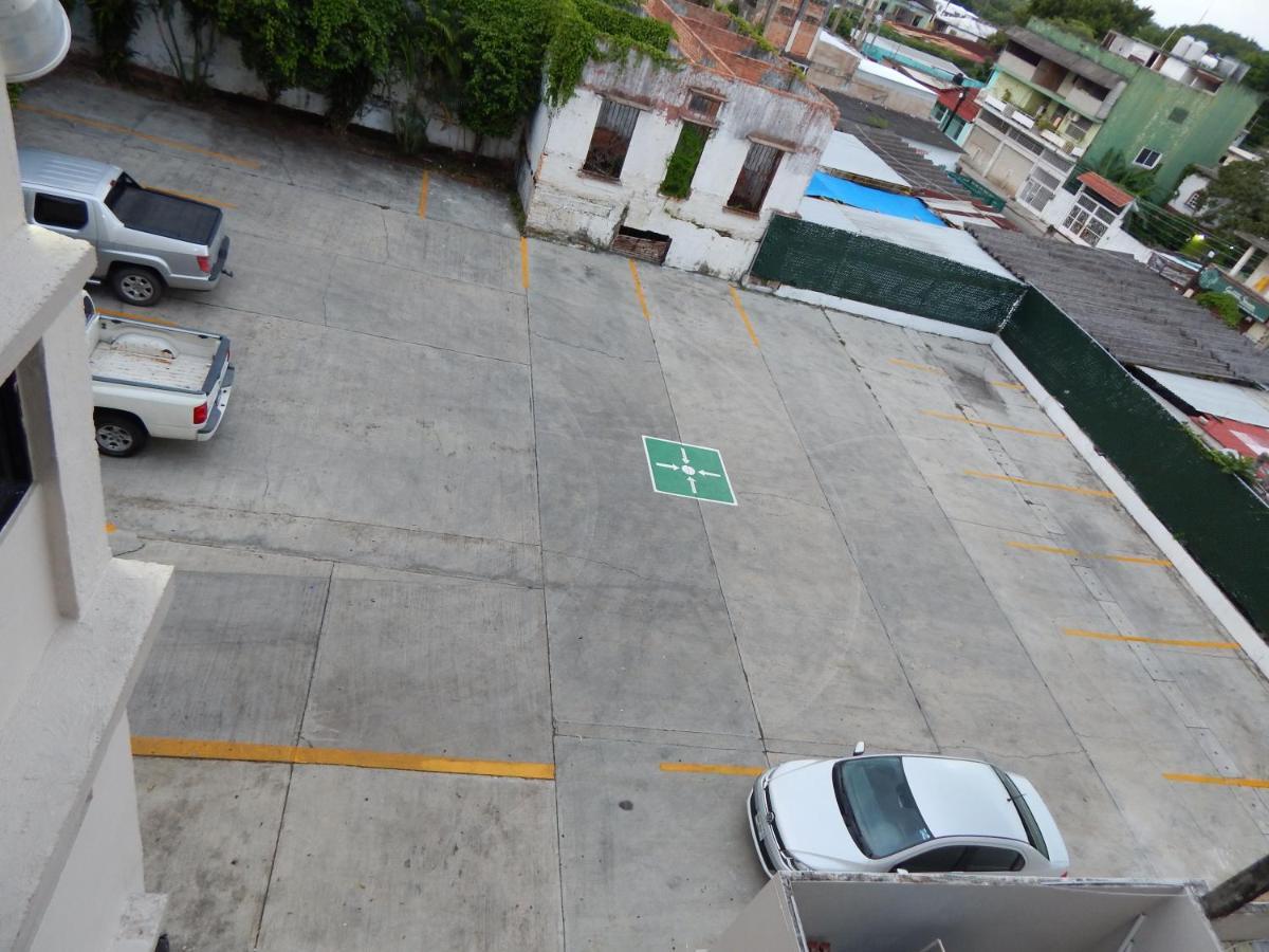 Hotel Gran Minatitlan Plaza Bagian luar foto