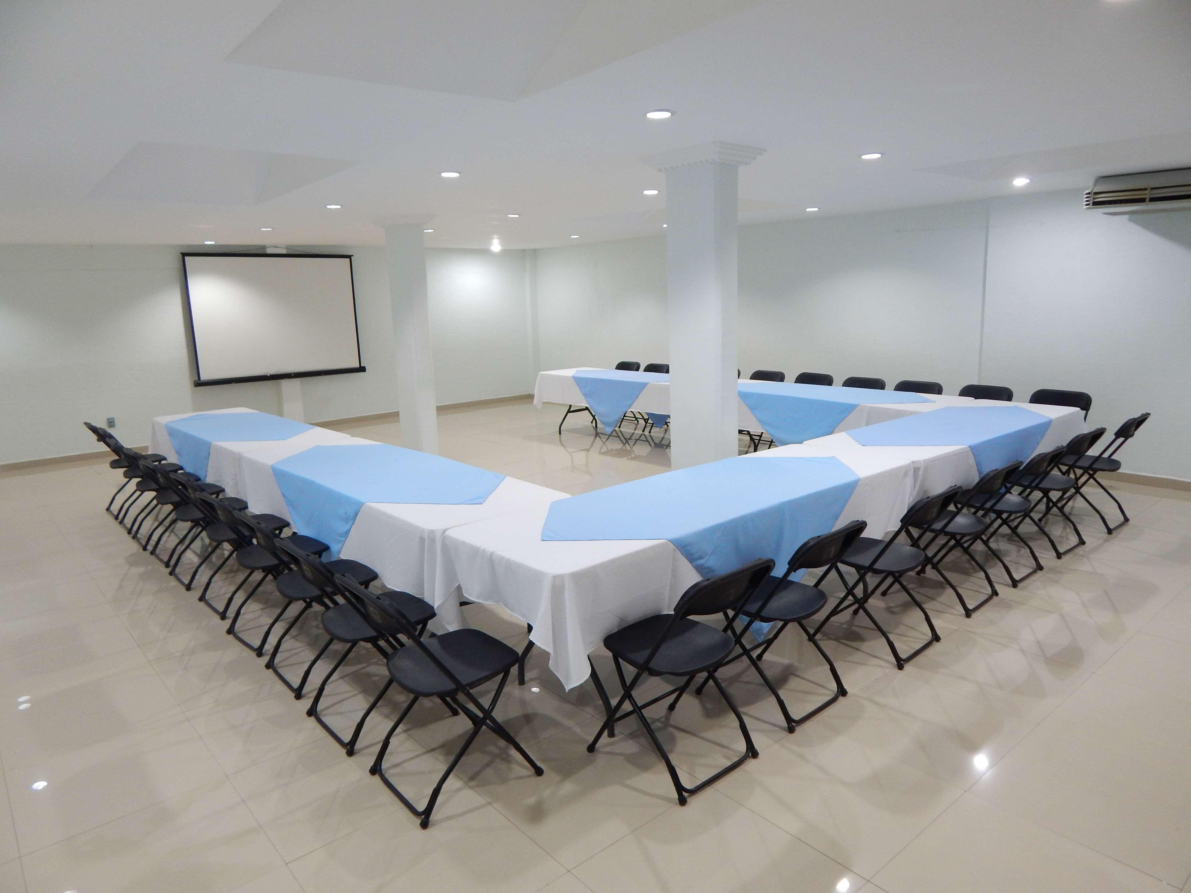 Hotel Gran Minatitlan Plaza Bagian luar foto