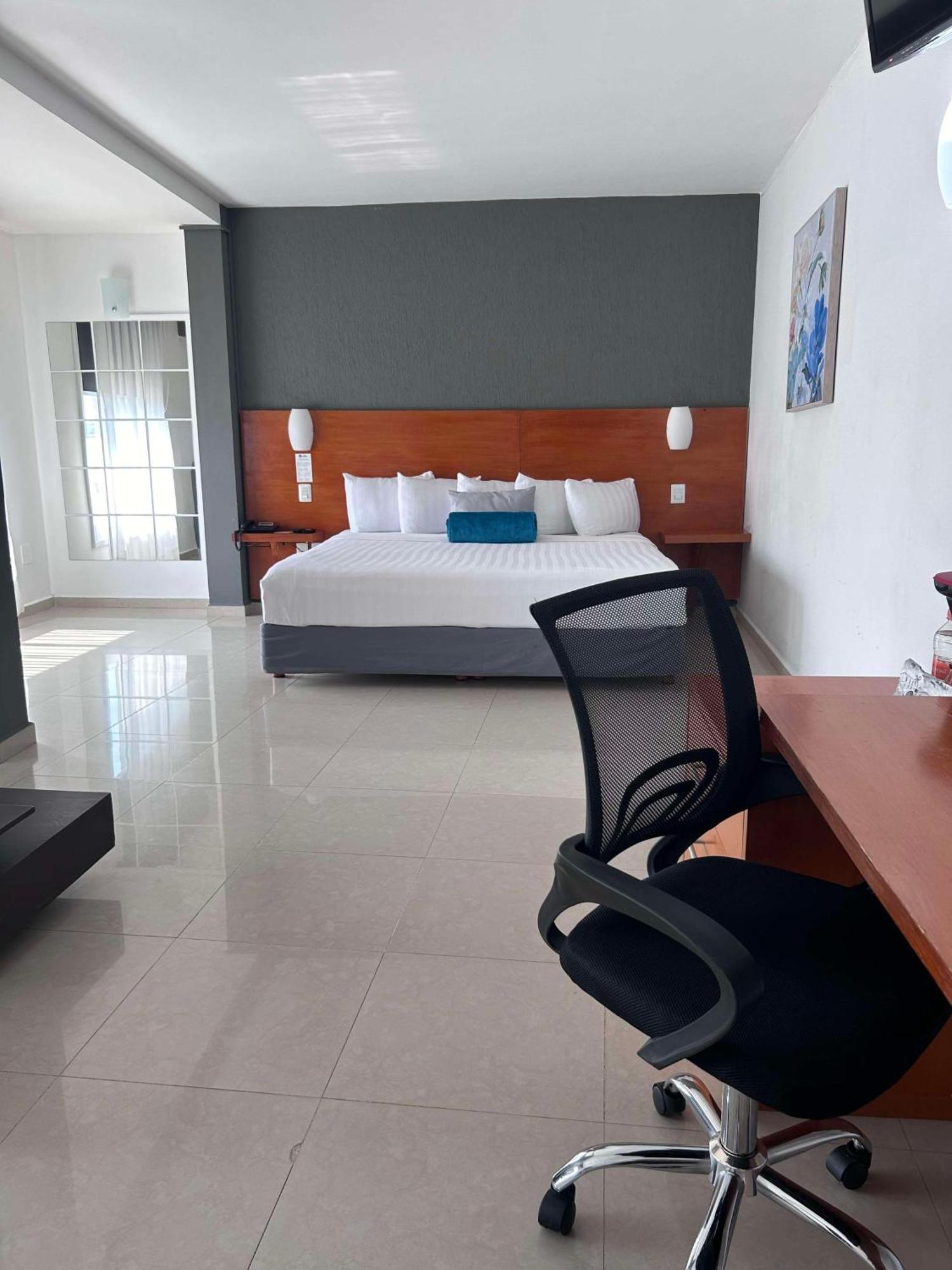 Hotel Gran Minatitlan Plaza Bagian luar foto
