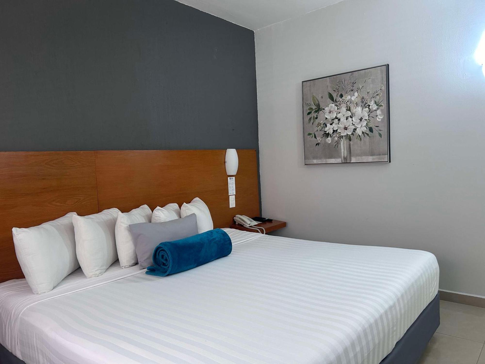 Hotel Gran Minatitlan Plaza Bagian luar foto